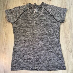 Under Armour Gray heat gear semi Fitted Short Sleeve T-Shirt top